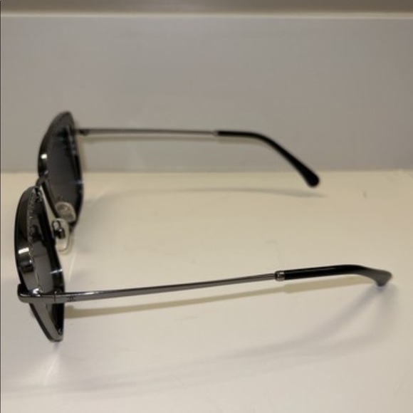 Chanel Square Frame Pearl Sunglasses 4235-H - Picture 3 of 11